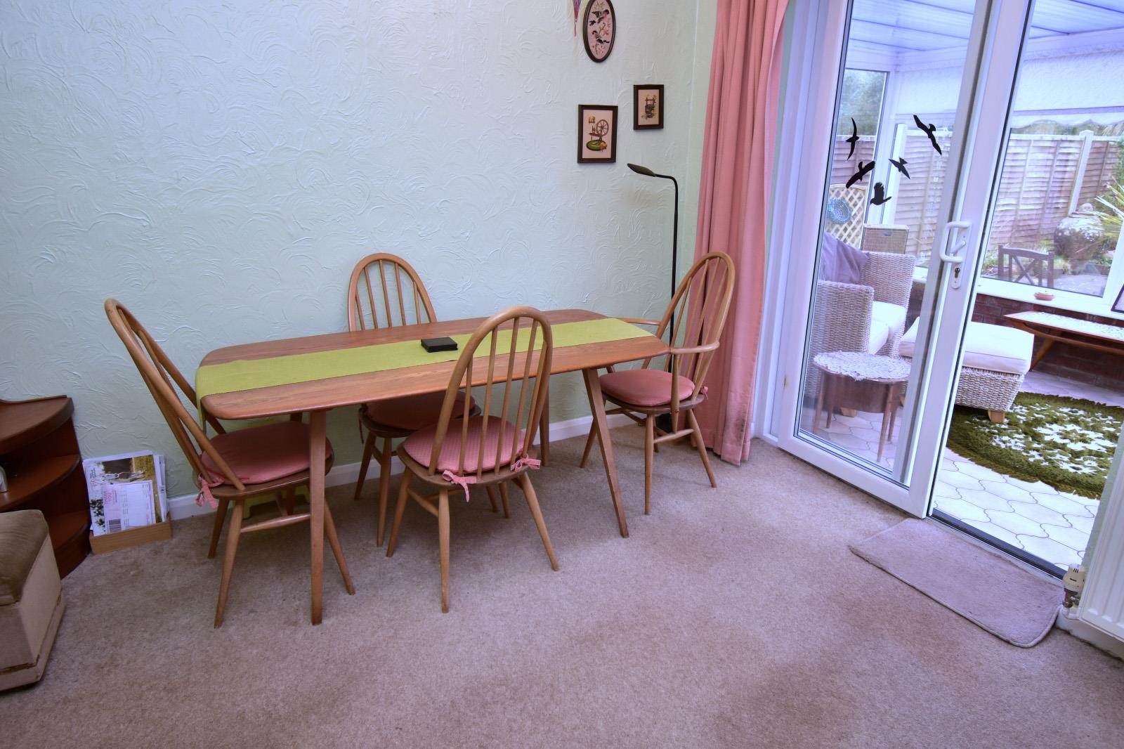 A LIVING ROOM 3.JPG